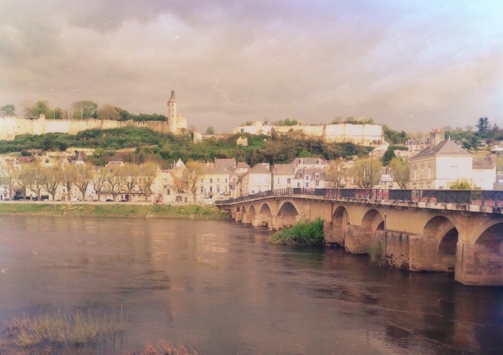 La forteresse de Chinon et la Vienne